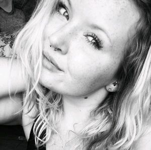 Meet your Posher, Holly